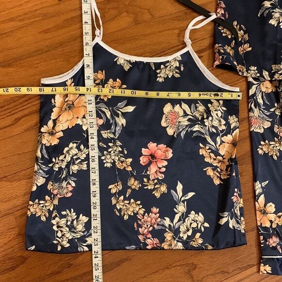 Size Medium New in package three-piece pajama set - Picture 4 of 10